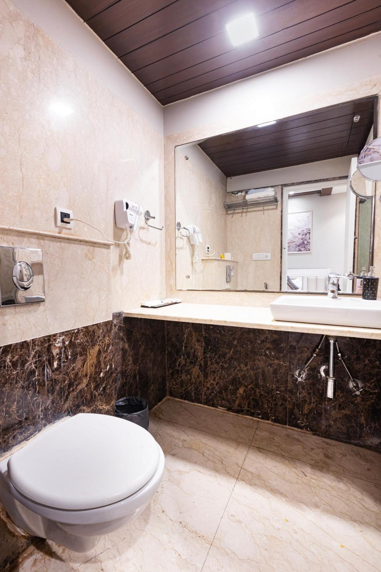 ניו דלהי Skon Boutique By Orion Hotels מראה חיצוני תמונה